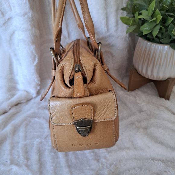 Vintage Tan Leather Hobo Bag - Picture 6 of 11